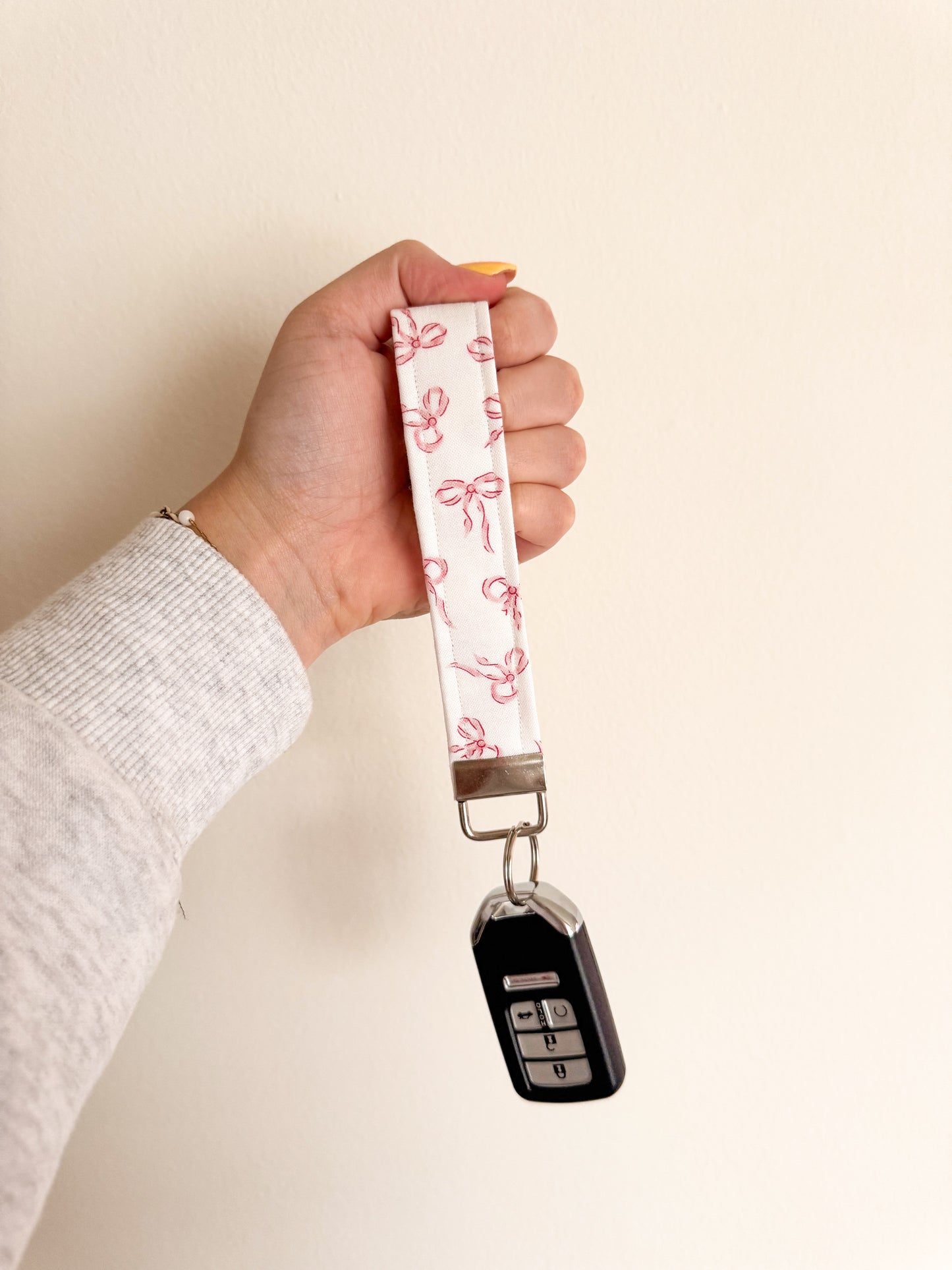 Sweet Bow Keychain